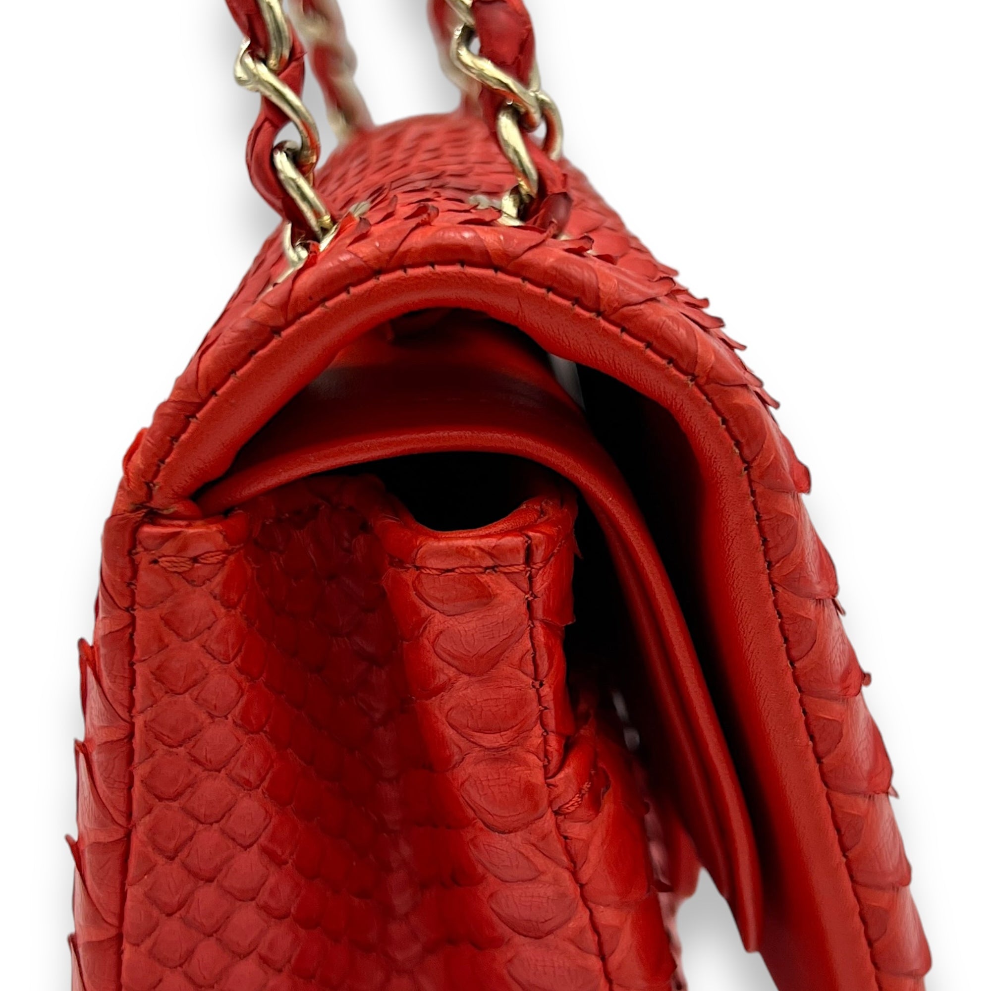 Classic Double Flap Medium Shoulder bag in Python leather, Gold Hardware - Image 7