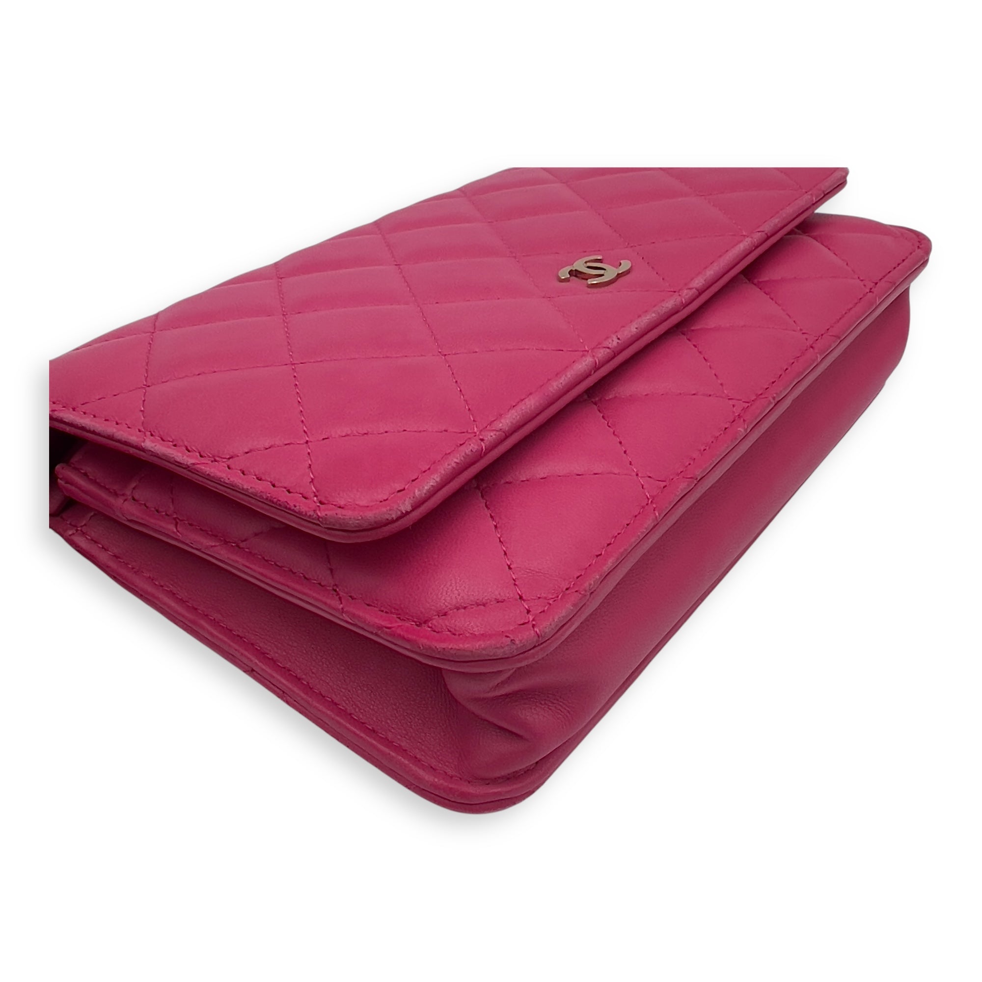 CC Wallet On Chain Pink in Lambskin, Gold hardware - Image 9