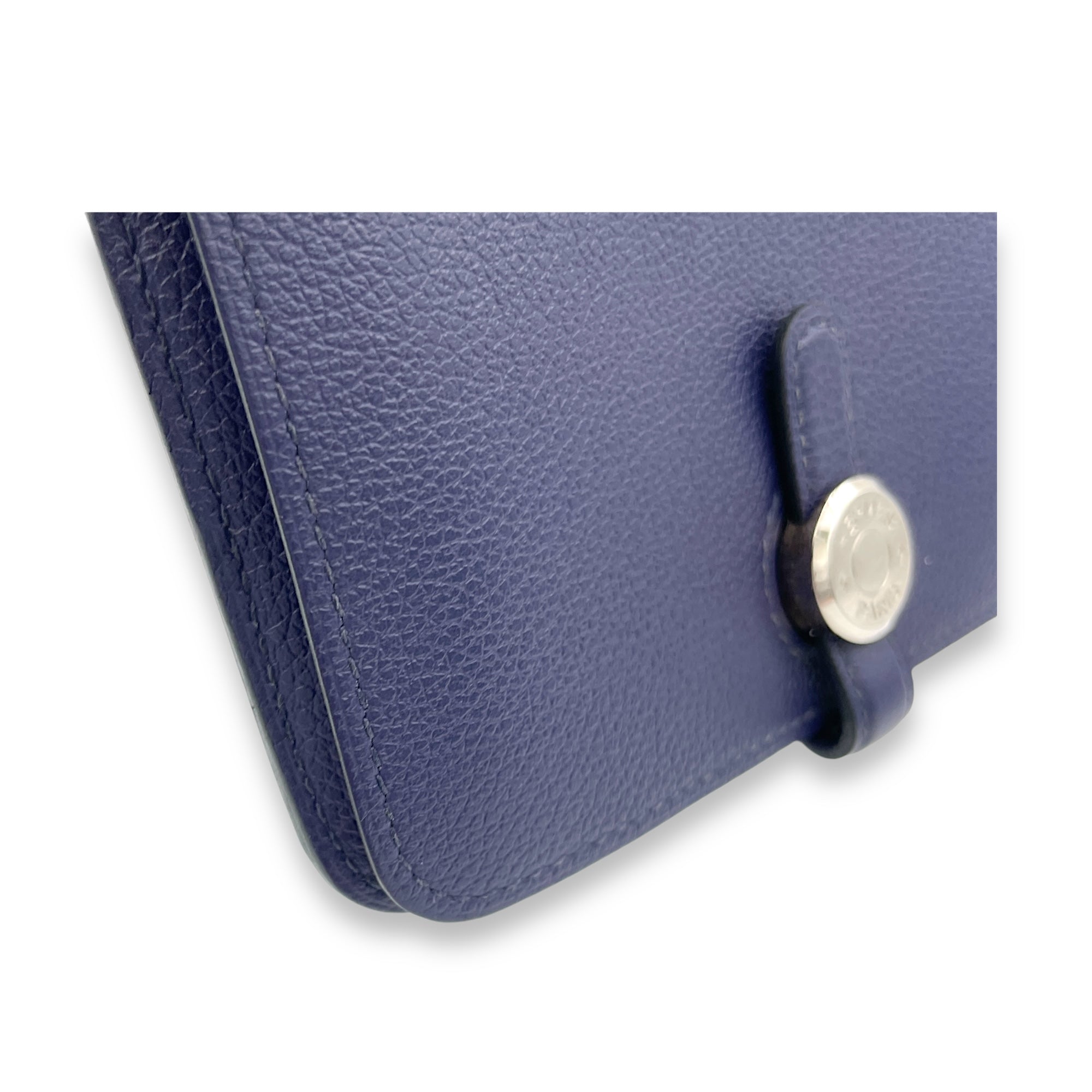 Dogon Compact Bleu Encre in Calfskin, Palladium hardware - Image 11