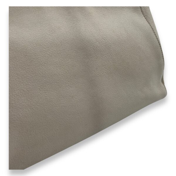 Peekaboo Medium Top handle bag in Calfskin, Silver Hardware - Image 7