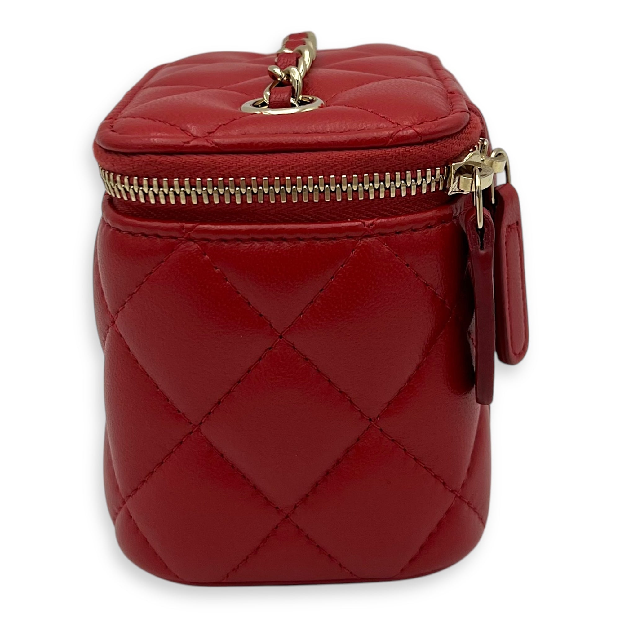 CC Red Vanity Bag in Lambskin, Gold hardware - Image 4