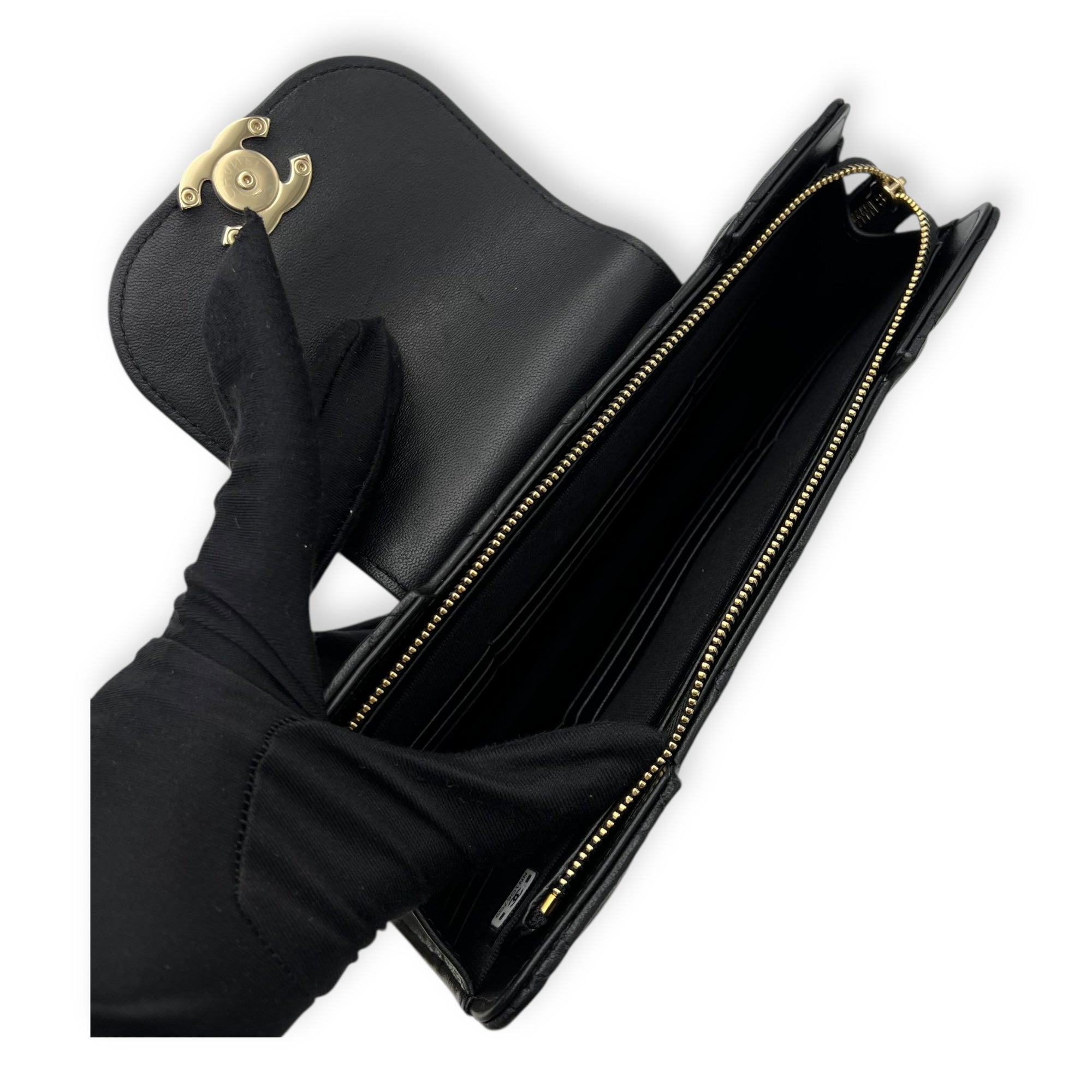 CC Clutch Black in Lambskin, Gold hardware - Image 10