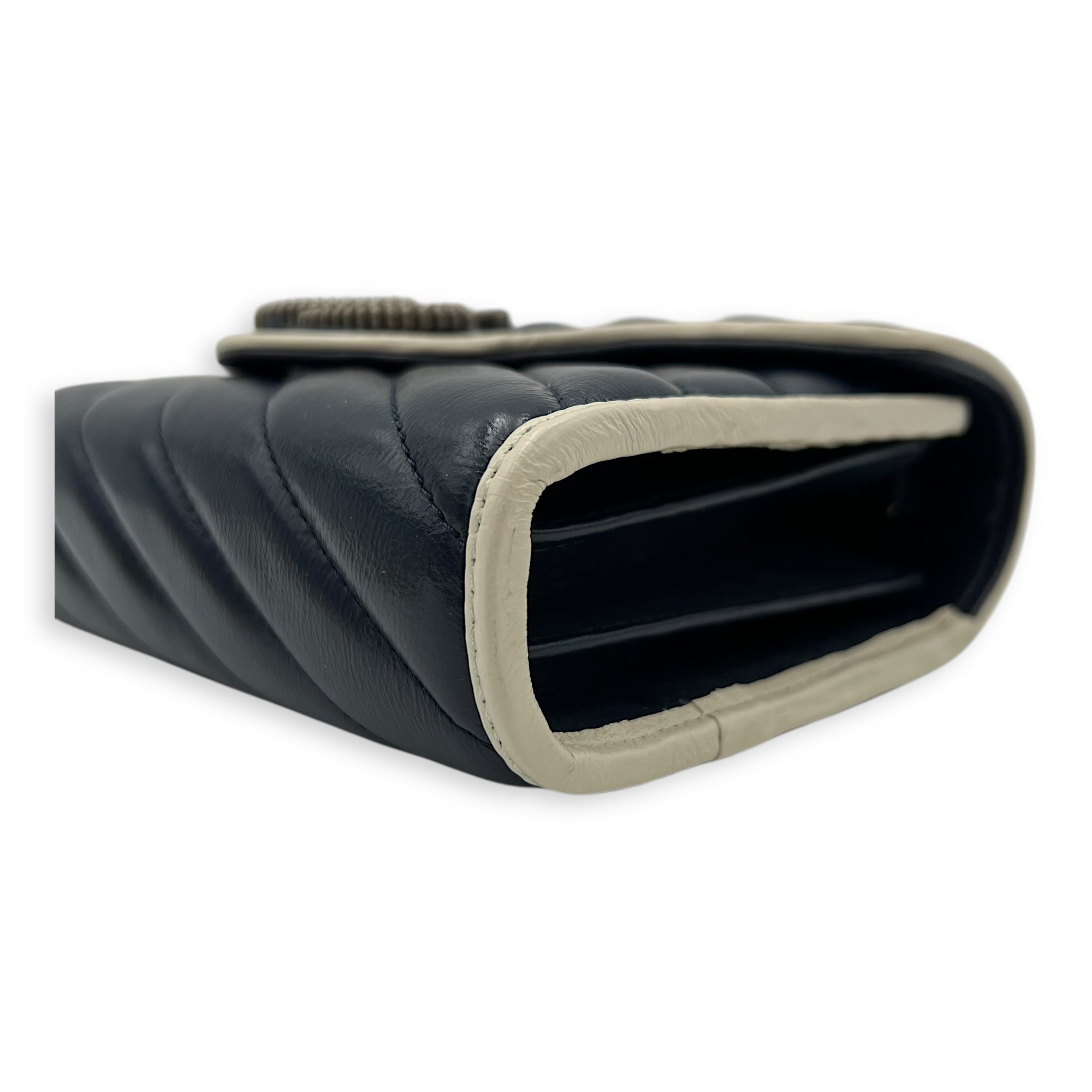 GG Marmont Wallet On Chain Blue in Calfskin, Ruthenium hardware - Image 10