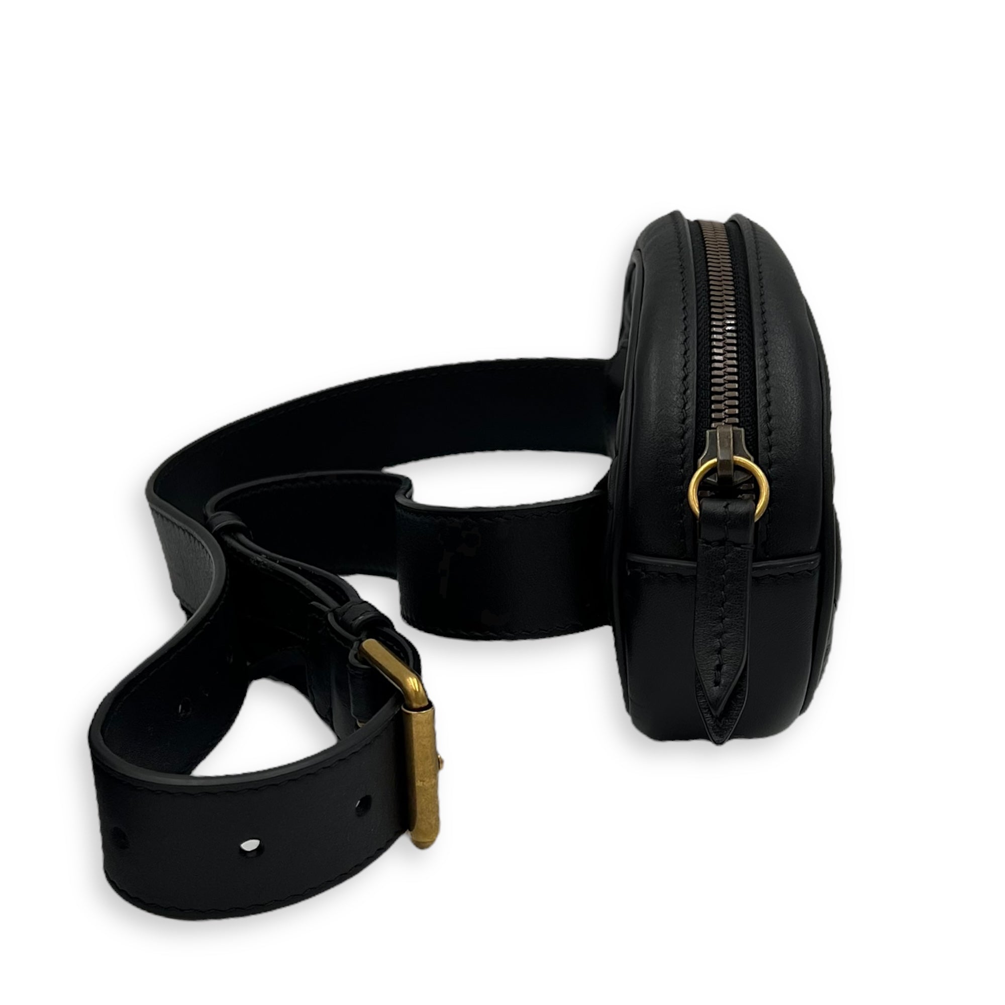 GG Marmont Belt Bag Black in Calfskin, Gold hardware - Image 4