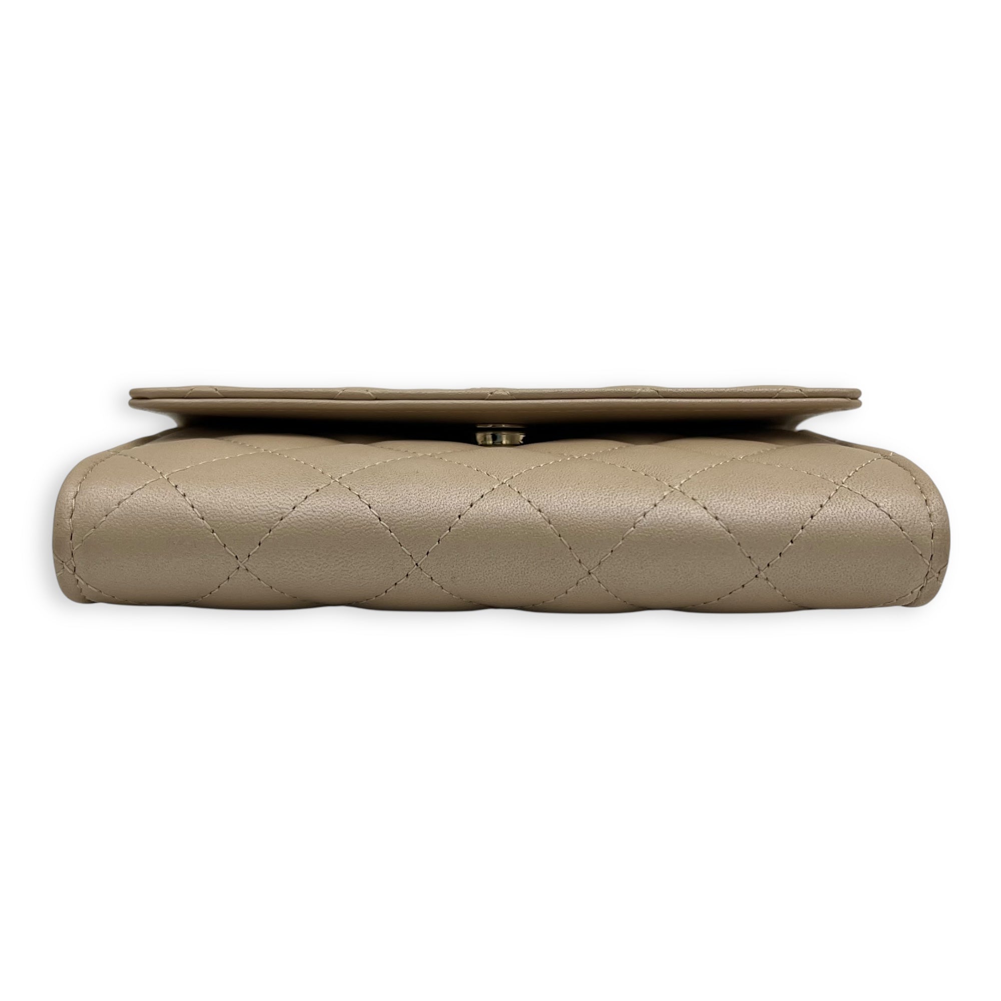 CC Wallet On Chain Beige in Calfskin, Gold hardware - Image 6