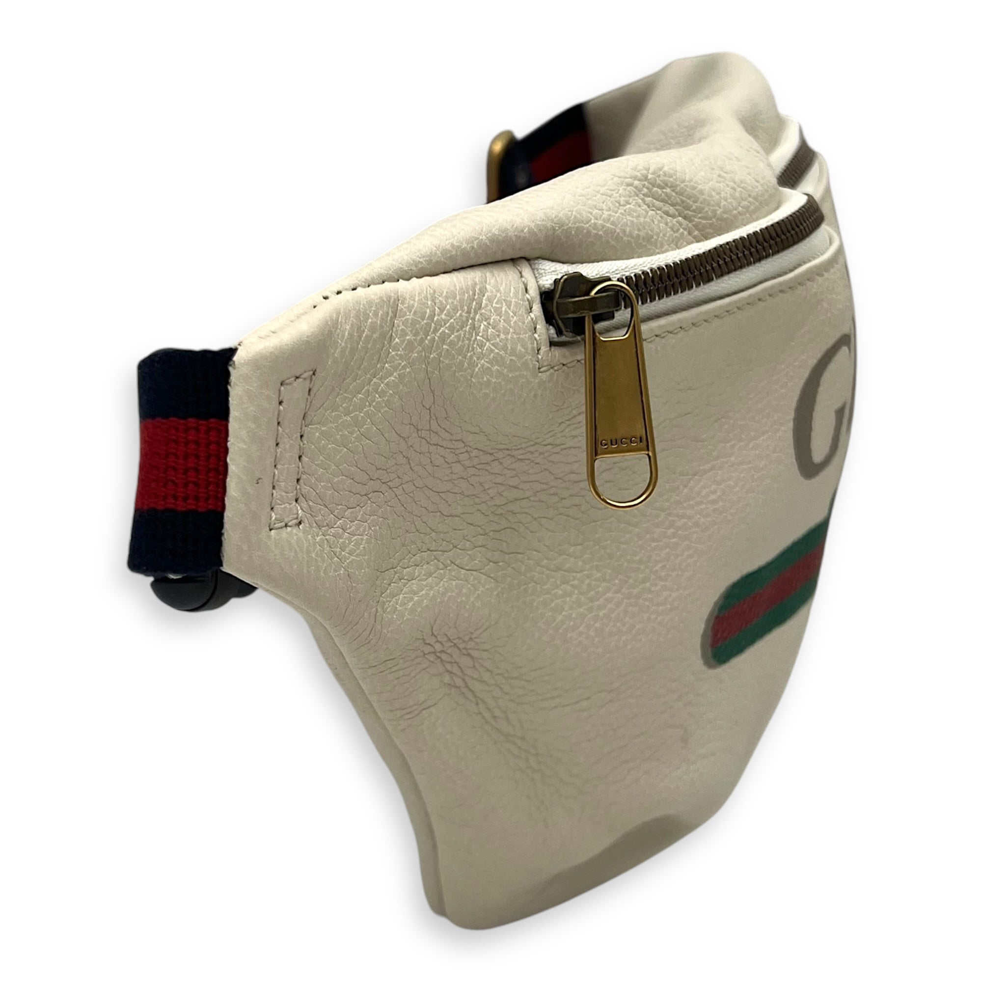 Logo Belt Bag White in Calfskin, Gold hardware - Image 3