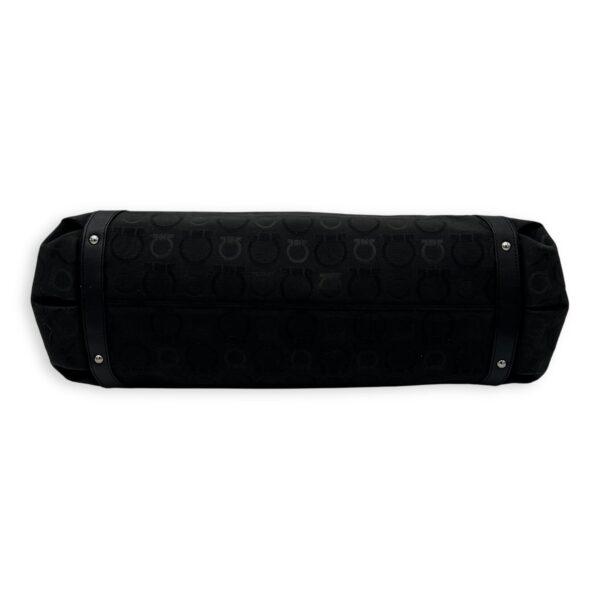 Vintage Black Shoulder Bag in Canvas, Silver hardware - Image 6